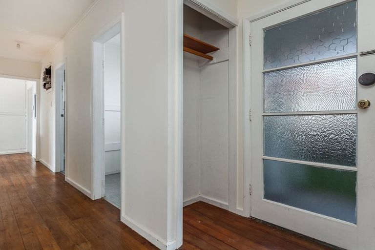 Photo of property in 104a Lake Road, Belmont, Auckland, 0622