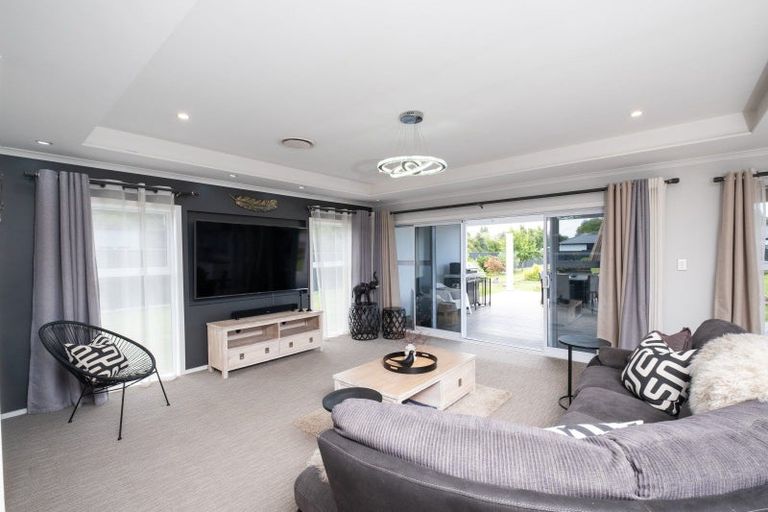 Photo of property in 66 Mcelwee Street, Jervoistown, Napier, 4112