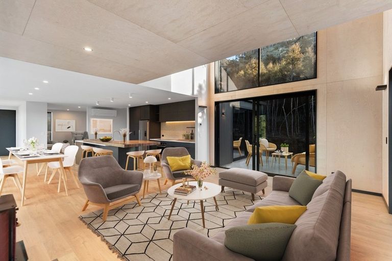 Photo of property in 10 Goldie Lane, Albert Town, Wanaka, 9305