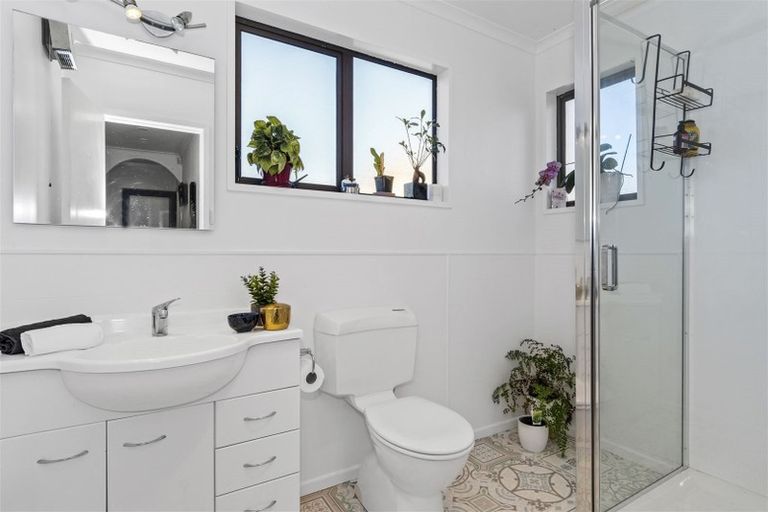 Photo of property in 15 Pemberton Crescent, Greerton, Tauranga, 3112