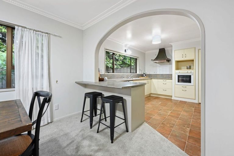 Photo of property in 24 Burn-murdoch Street, St Andrews, Hamilton, 3200