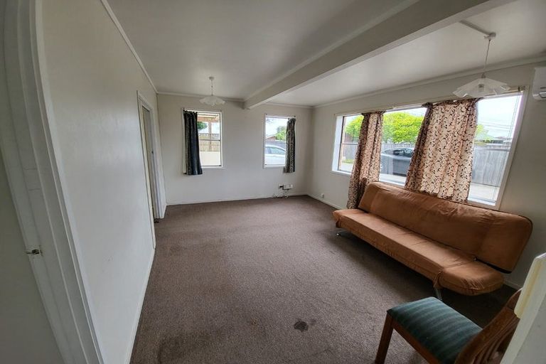 Photo of property in 200 Bucklands Beach Road, Bucklands Beach, Auckland, 2012