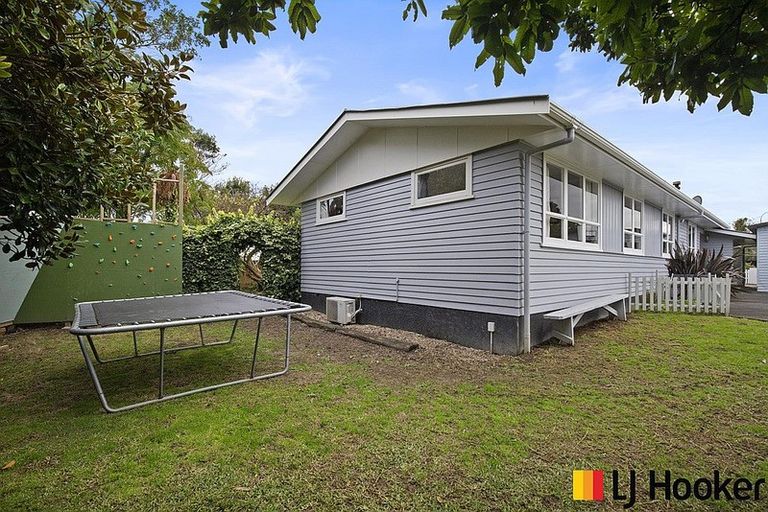 Photo of property in 3 Cargill Street, Papakura, 2110