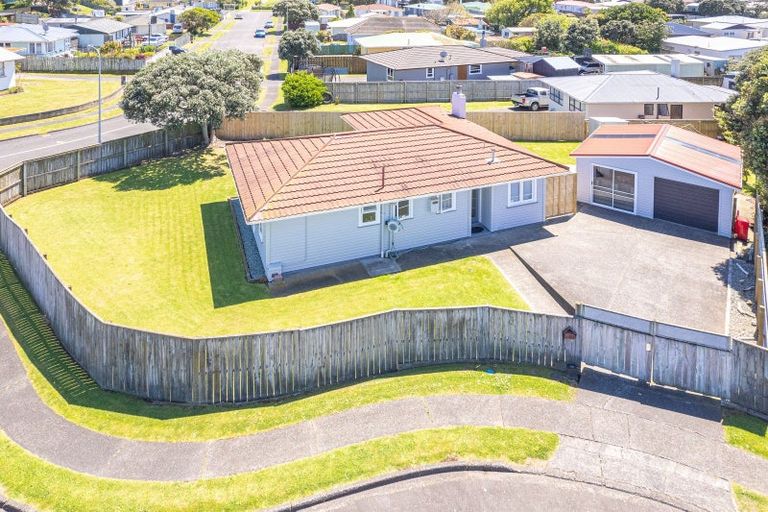 Photo of property in 14 Kotuku Street, Castlecliff, Whanganui, 4501