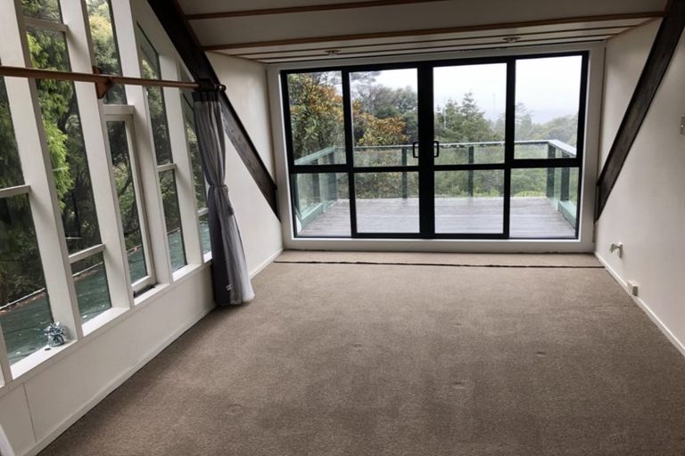 Photo of property in 34 Tawini Road, Titirangi, Auckland, 0604