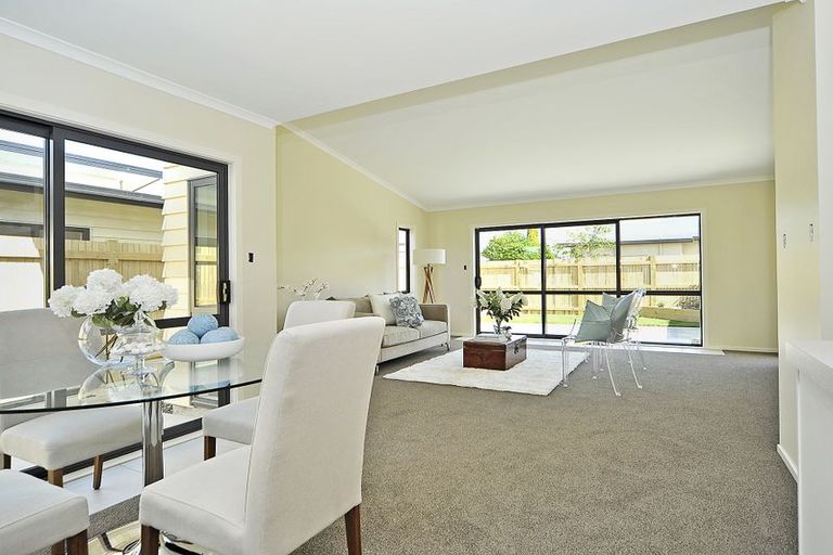 Photo of property in 21 Vernon Avenue, Takaro, Palmerston North, 4412