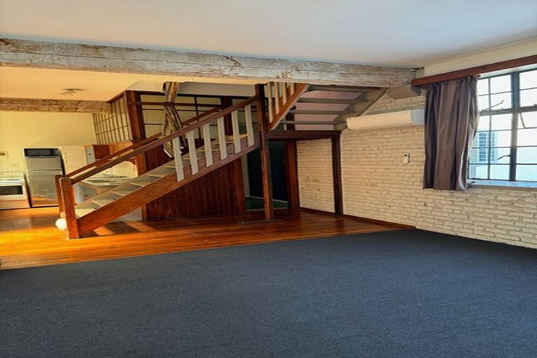 Photo of property in 8 Vogel Street, Dunedin Central, Dunedin, 9016