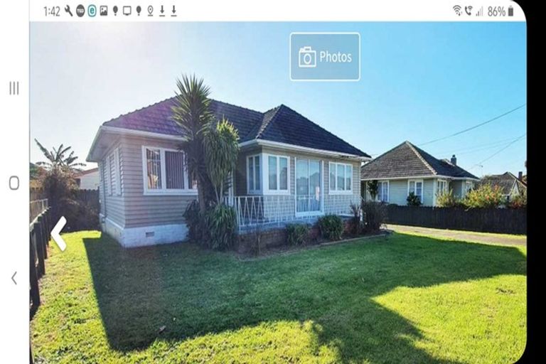 Photo of property in 30 Royton Avenue, Mangere East, Auckland, 2024
