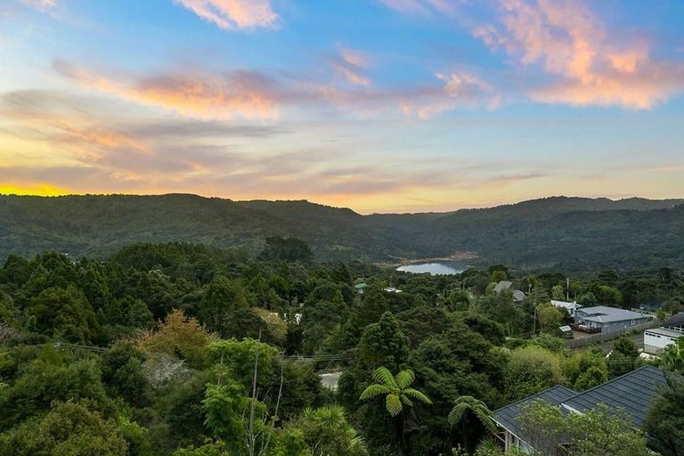 Photo of property in 12 Victory Road, Laingholm, Auckland, 0604