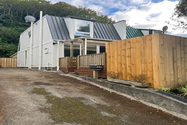 Photo of property in 24a Ranelagh Street, Karori, Wellington, 6012