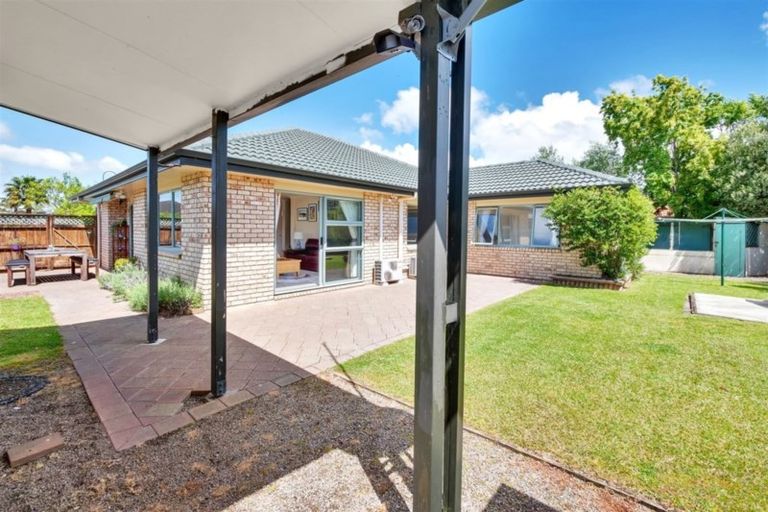 Photo of property in 11 Checkerberry Court, Henderson, Auckland, 0612