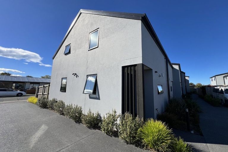 Photo of property in 1/21 Siddal Place, Richmond, Christchurch, 8013