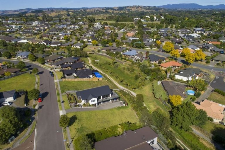 Photo of property in 113 Castlewold Drive, Bethlehem, Tauranga, 3110