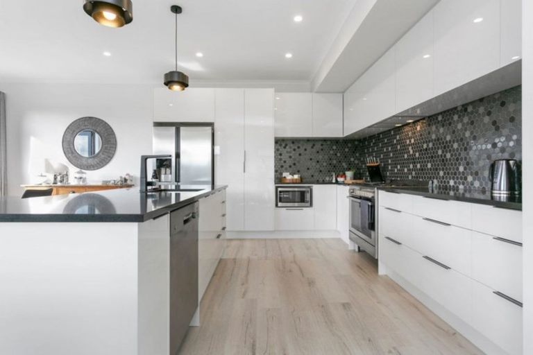 Photo of property in 2/30 Jarrett Terrace, Leamington, Cambridge, 3432