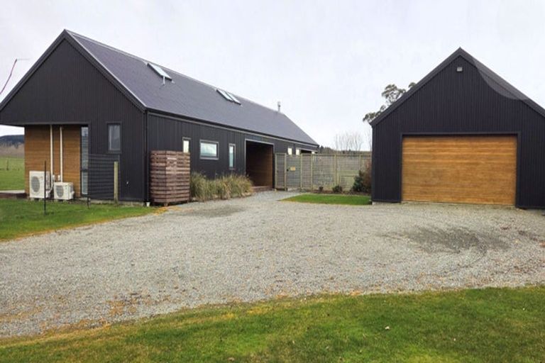 Photo of property in 48 Sherwood Road, Makikihi, Waimate, 7978