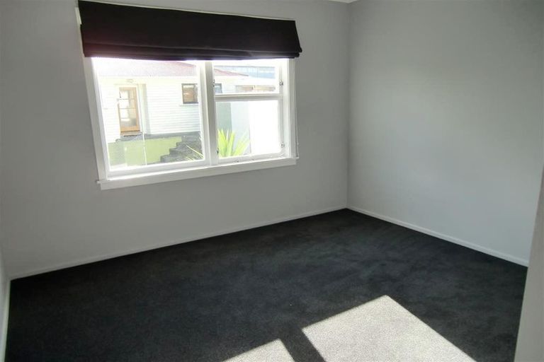 Photo of property in 6 Hillside Crescent, Westown, New Plymouth, 4310