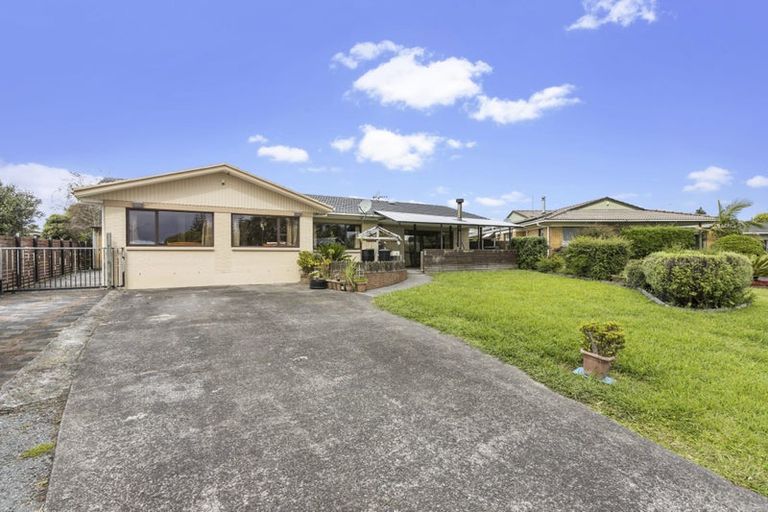 Photo of property in 8 Papatahi Place, Henderson, Auckland, 0610