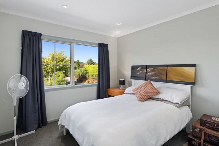 Photo of property in 87 Te Whanga Road, Levin, 5572