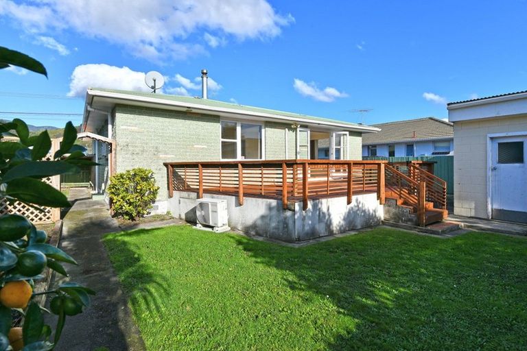 Photo of property in 1087 Fergusson Drive, Clouston Park, Upper Hutt, 5018