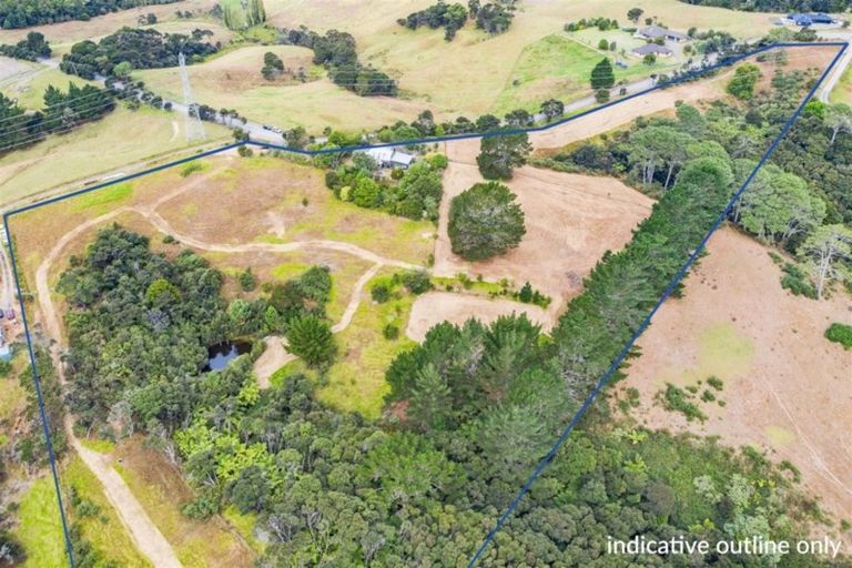 Photo of property in 58 Sheffield Road, Helensville, 0875