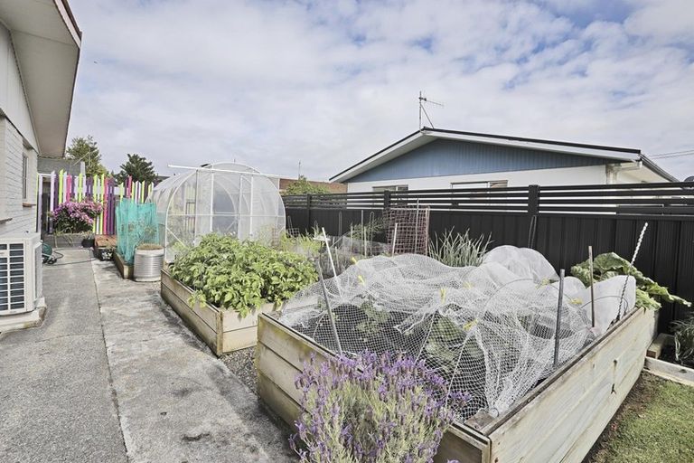 Photo of property in 19 Charles Street, Grasmere, Invercargill, 9810