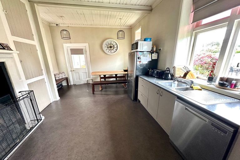 Photo of property in 10 Lewin Street, Balclutha, 9230