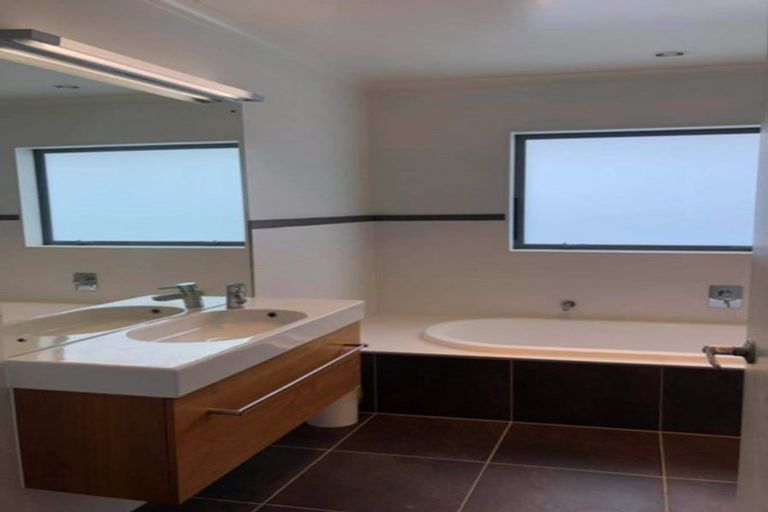 Photo of property in 1 Donnelly Street, Stonefields, Auckland, 1072