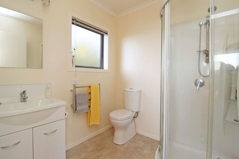 Photo of property in 11 Oakham Street, Hampden, 9410