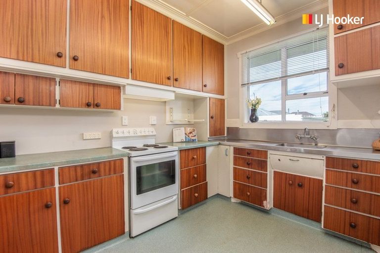Photo of property in 57 Hargest Crescent, Saint Kilda, Dunedin, 9012