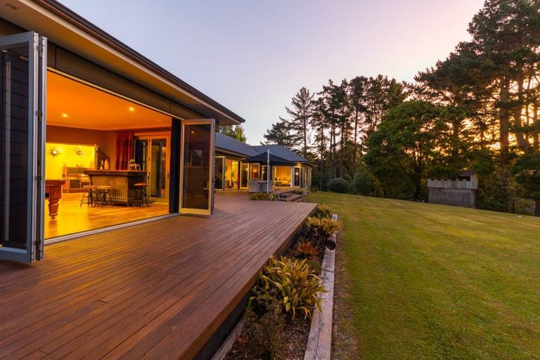 Photo of property in 6 Homestead Lane, Fitzherbert, Palmerston North, 4471