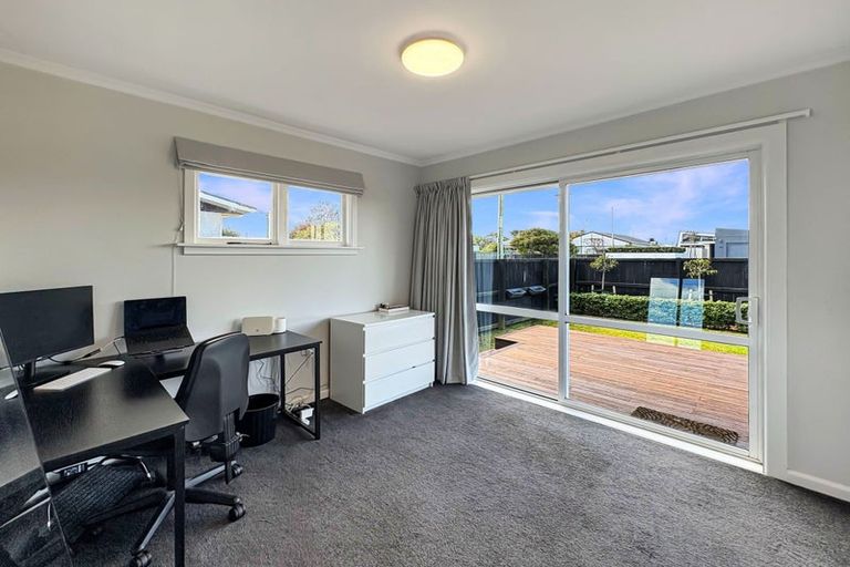 Photo of property in 1/218 Pine Avenue, South New Brighton, Christchurch, 8062