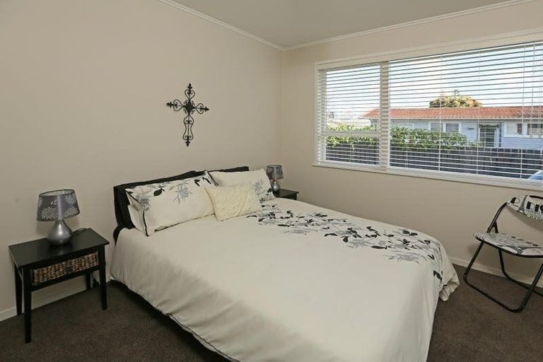 Photo of property in 63 Pinedale Place, Henderson, Auckland, 0610