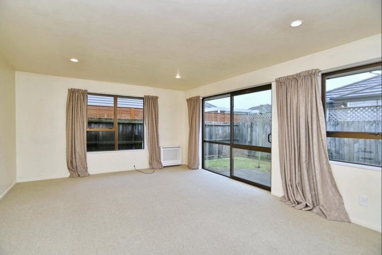 Photo of property in 1/271 Wairakei Road, Bryndwr, Christchurch, 8053