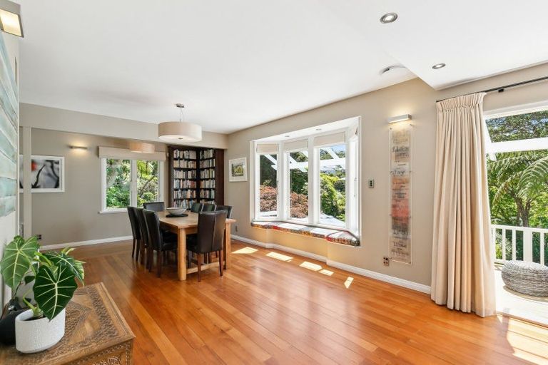 Photo of property in 22 Woodmancote Road, Khandallah, Wellington, 6035