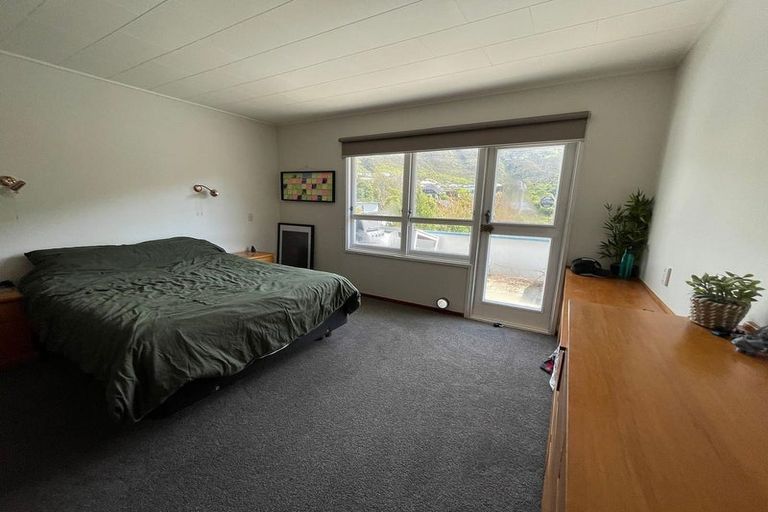 Photo of property in 3 Woodford Way, Crofton Downs, Wellington, 6035