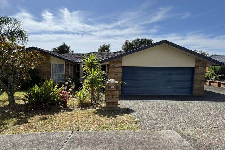 Photo of property in 14 Mountain Beech Rise, Albany, Auckland, 0632