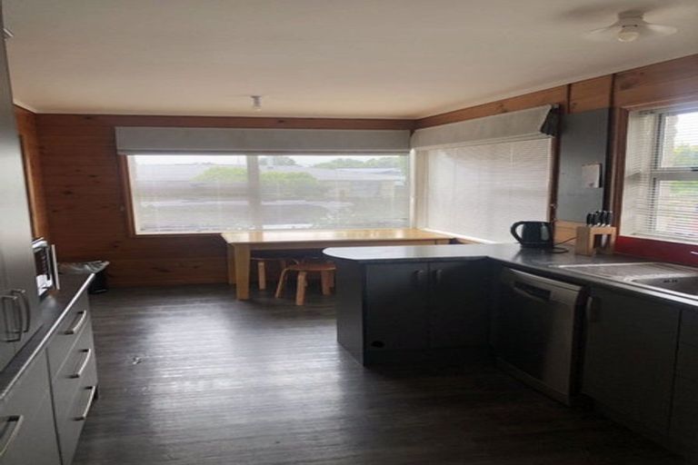 Photo of property in 11 Valley Road, Te Puke, 3119