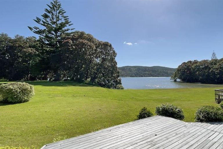 Photo of property in 203 Moana Anu Anu Avenue, Whangamata, 3620