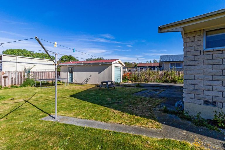 Photo of property in 16 Flatman Crescent, Geraldine, 7930