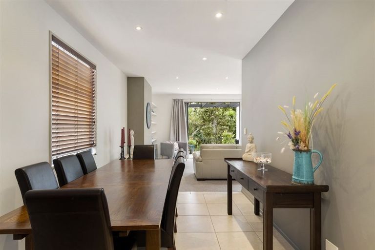 Photo of property in 3/44 Aberdeen Road, Campbells Bay, Auckland, 0620