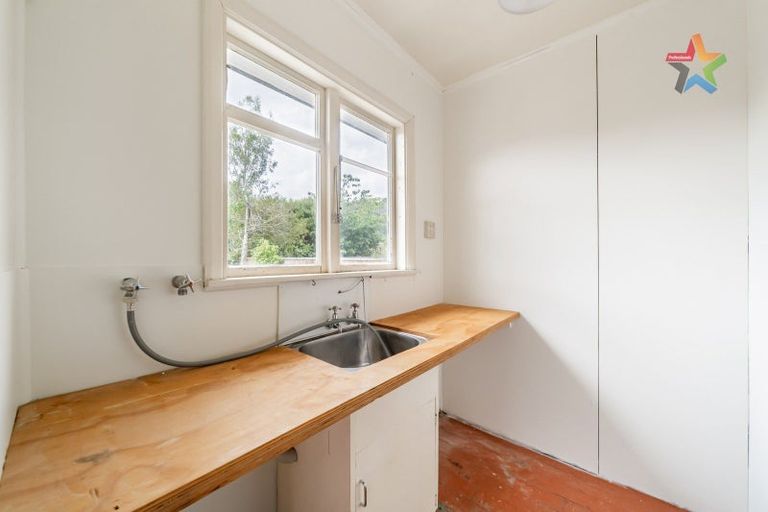 Photo of property in 7 Tawhai Street, Stokes Valley, Lower Hutt, 5019