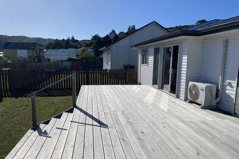 Photo of property in 20a Fraser Street, Wainuiomata, Lower Hutt, 5014