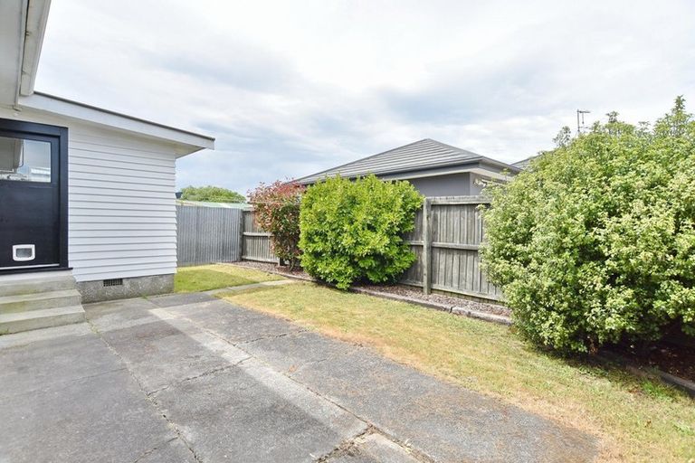 Photo of property in 242 Mairehau Road, Burwood, Christchurch, 8083