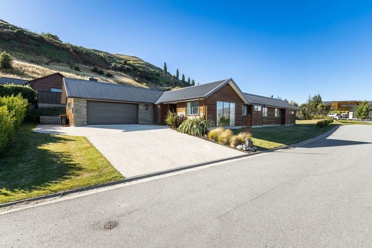Photo of property in 6 Trench Hill Road, Frankton, Queenstown, 9371