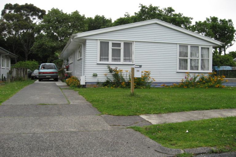 Photo of property in 11 Harvard Place, Mangere, Auckland, 2022