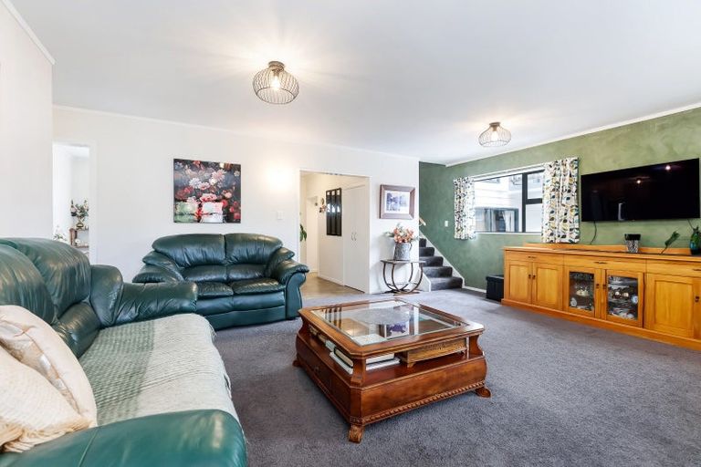 Photo of property in 1 Tamarisk Drive, Riversdale Beach, Masterton, 5872