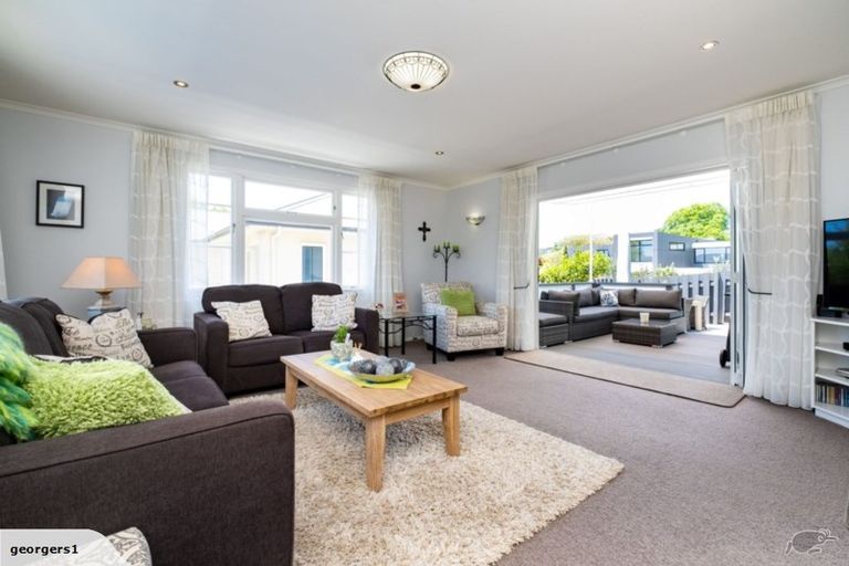 Photo of property in 18a Simla Avenue, Havelock North, 4130