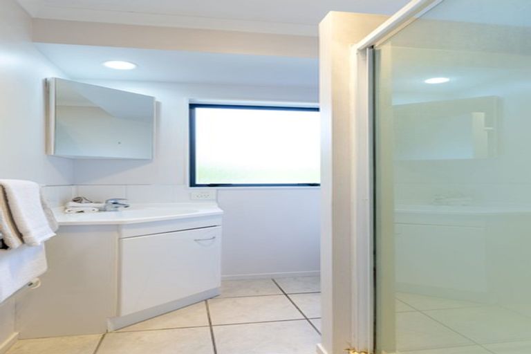 Photo of property in 12a Hawke Place, Pukekohe, 2120