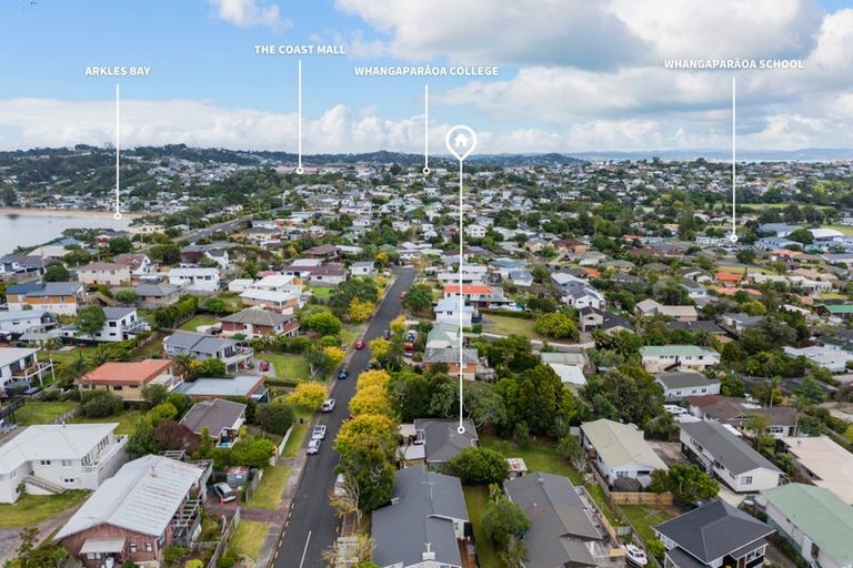 Photo of property in 1 Rakino Avenue, Manly, Whangaparaoa, 0930