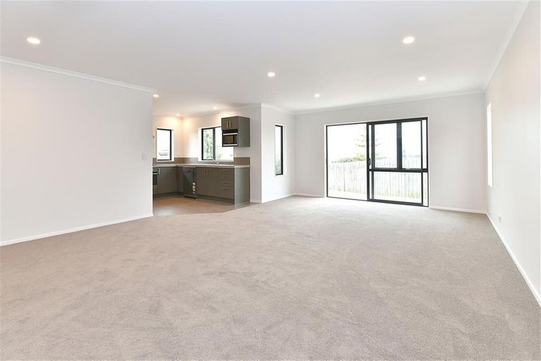 Photo of property in 50 Alec Craig Way, Gulf Harbour, Whangaparaoa, 0930